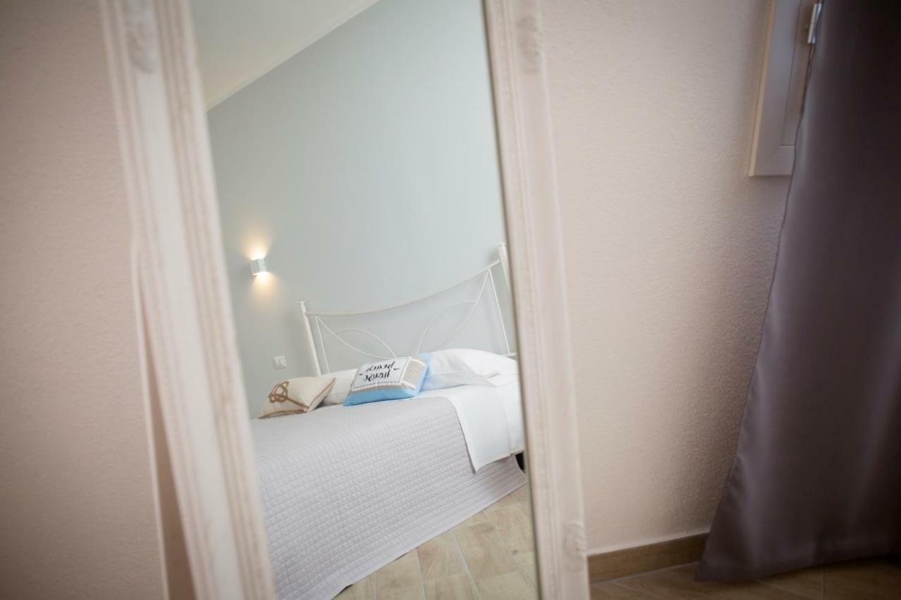 Luca'S Rooms Валледория Экстерьер фото